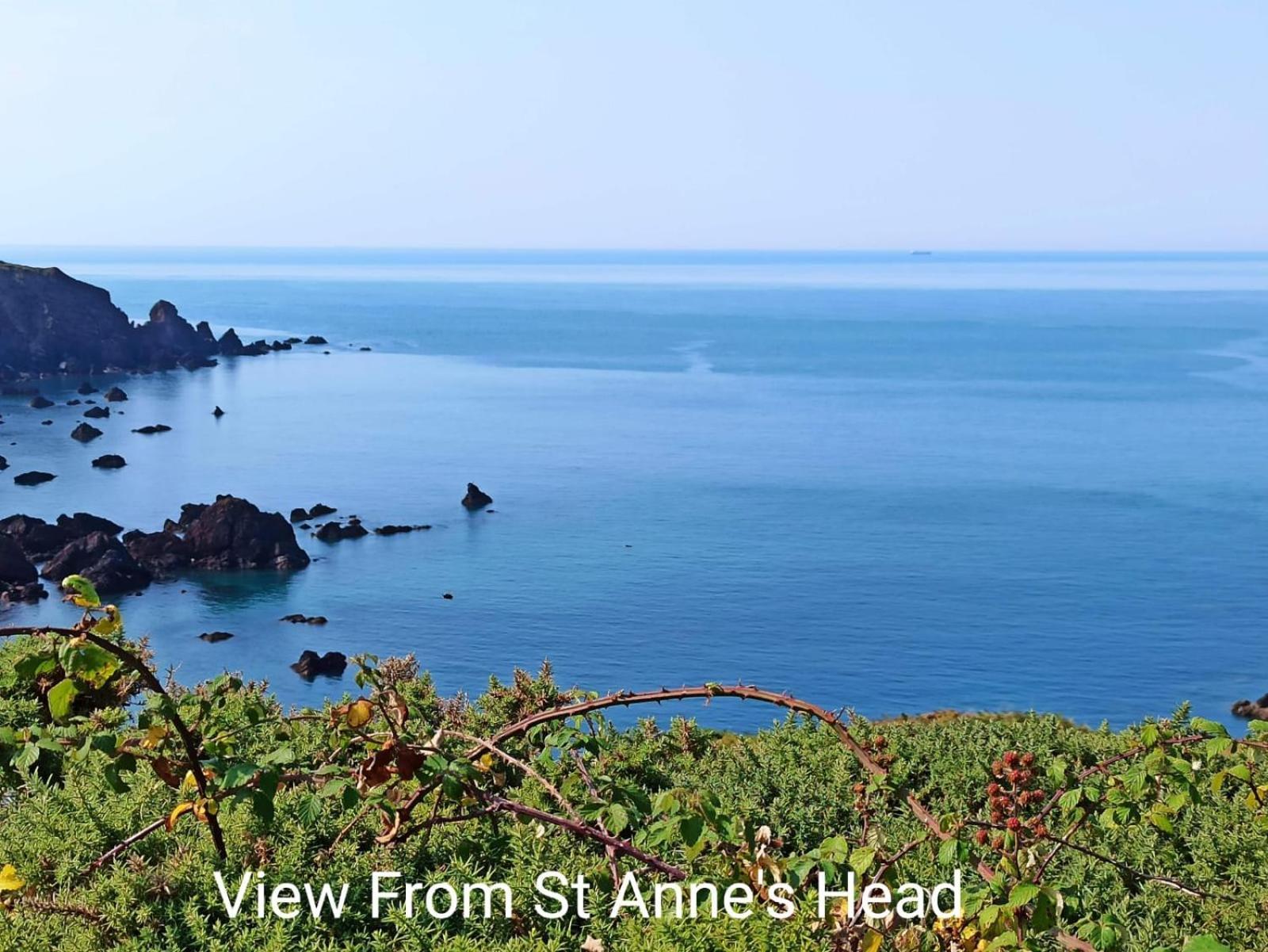 Holiday Home In Dale, Pembrokeshire Chambre photo